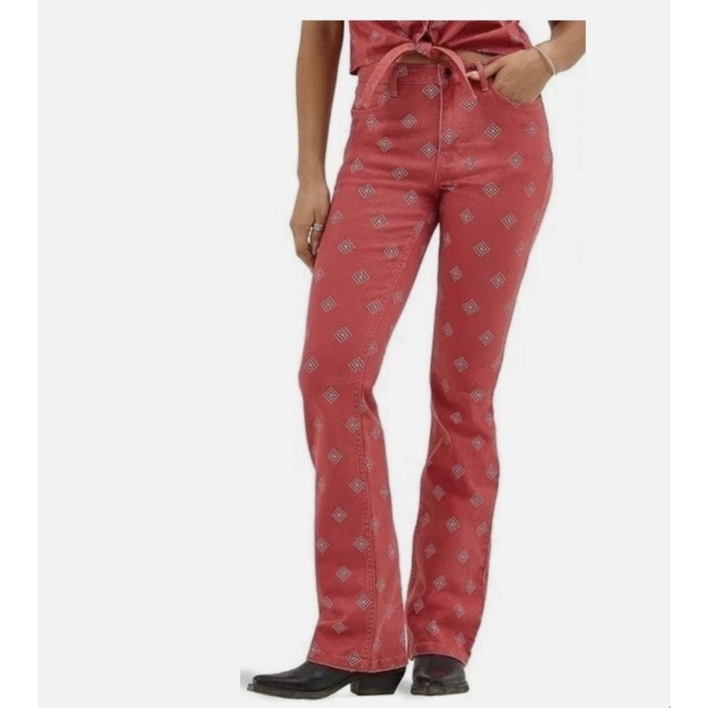 Wrangler Womens High Rise Bold Boot Red Diamond Print Jeans Size 12x32 NWT